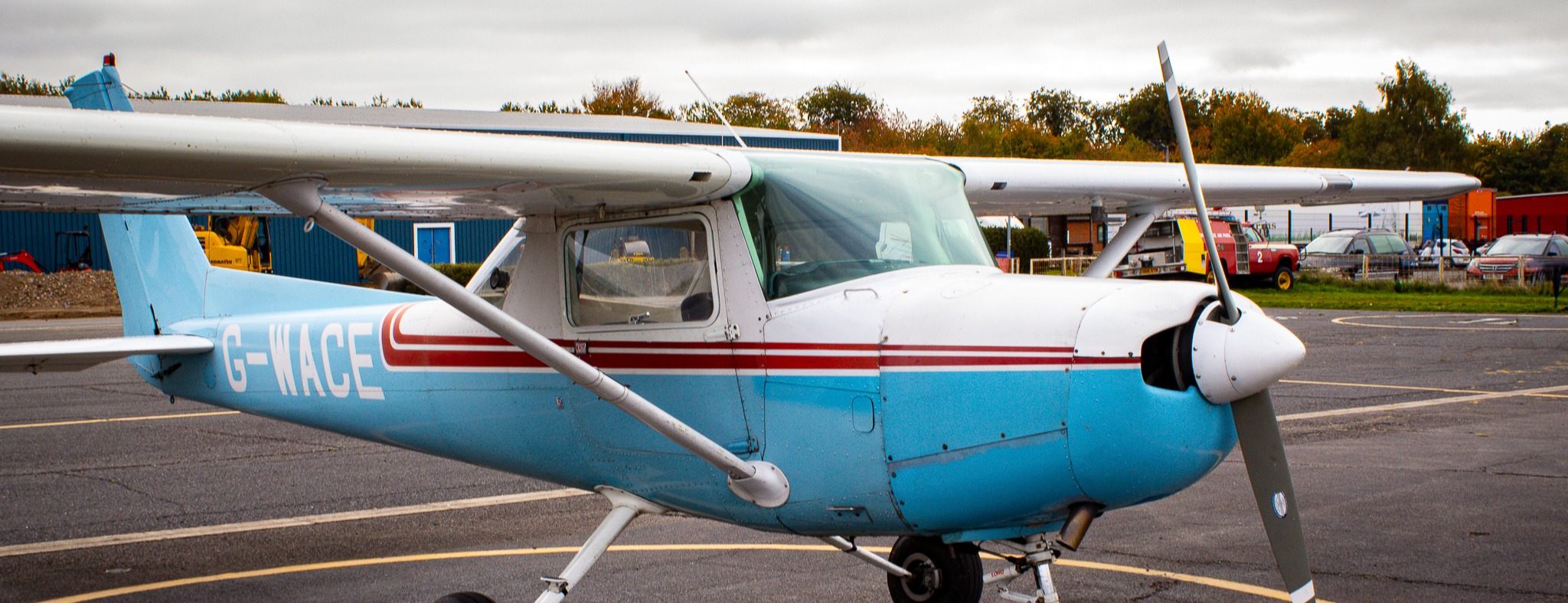 Used 2 Seat Cessna 152 1986 for sale e feature
